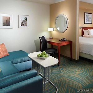 Queen Suite Two Queen Beds